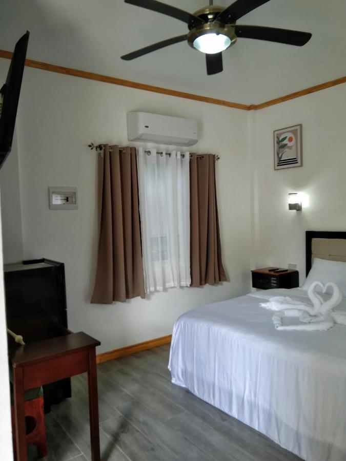 Tequila Cove Bed & Breakfast Панглао Екстериор снимка